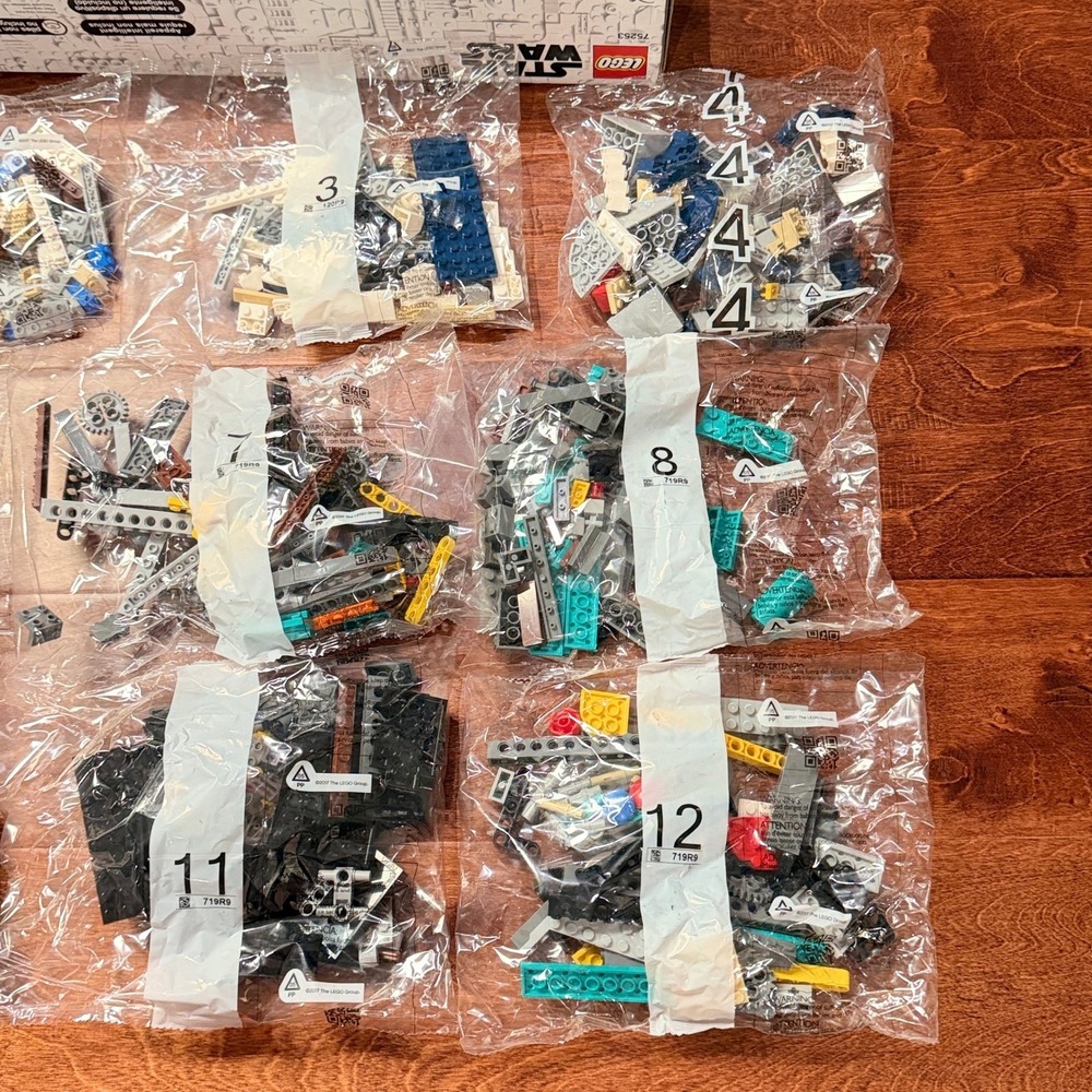 LEGO Star Wars 75253 Boost Droid Commander R2-D2 Complete Open Box **READ - Picture 4 of 10